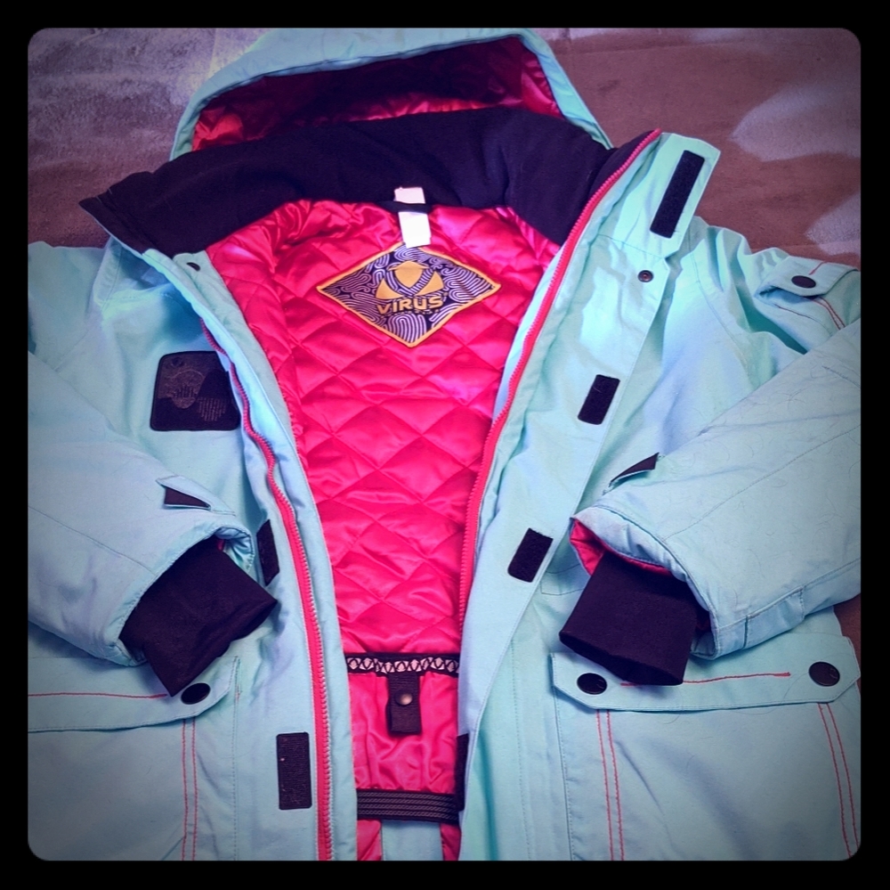 VIRUS Limited Edition snowboard jacket